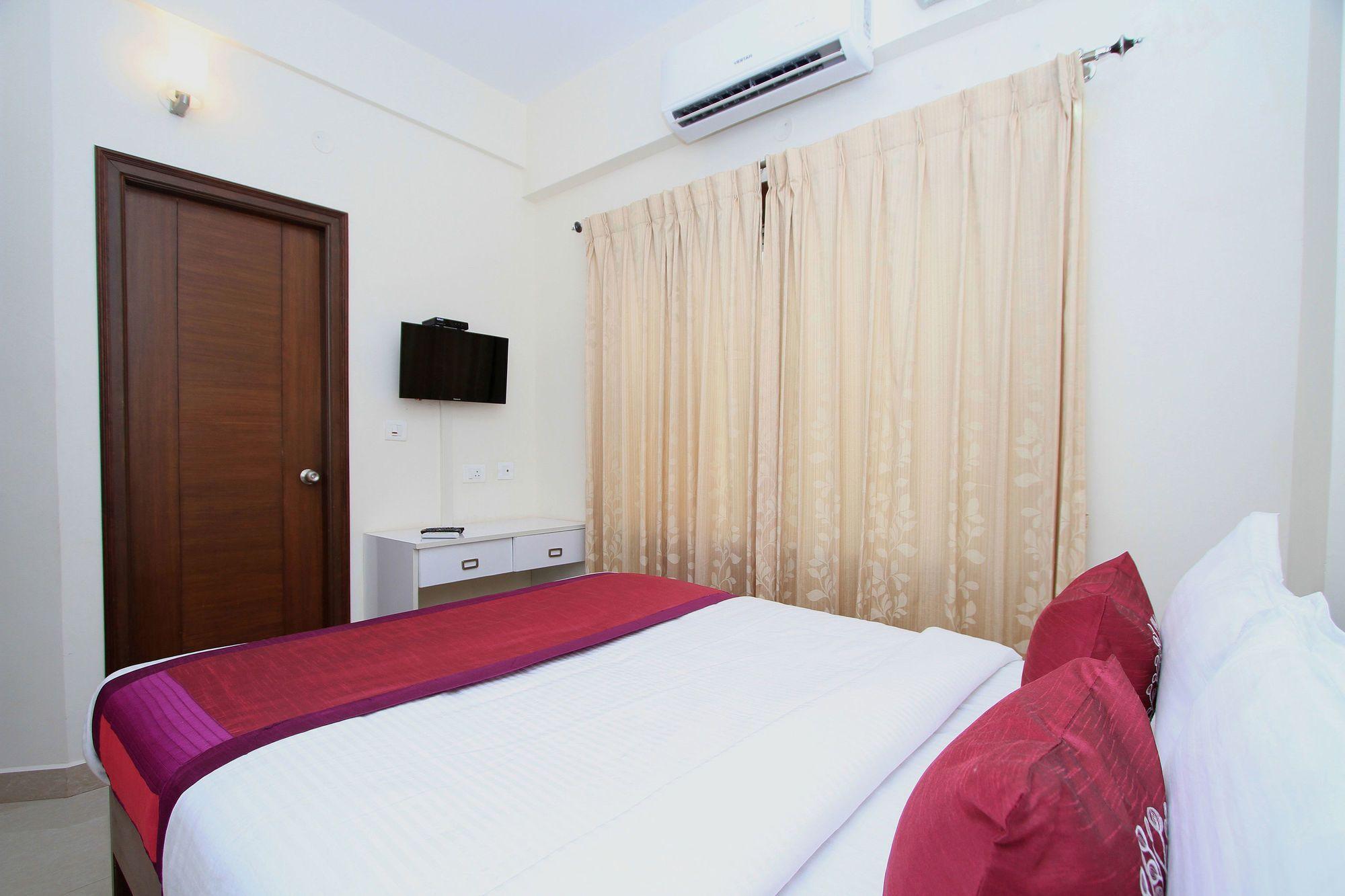 Oyo 4797 Lulu Hospitality Hotel Yelahanka Exterior photo